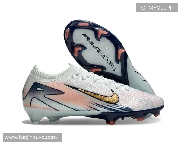 刺客球星足球鞋高清图片展现速度与力量完美融合的竞技之选 刺客球星足球鞋高清图片展现速度与力量完美融合的竞技之选