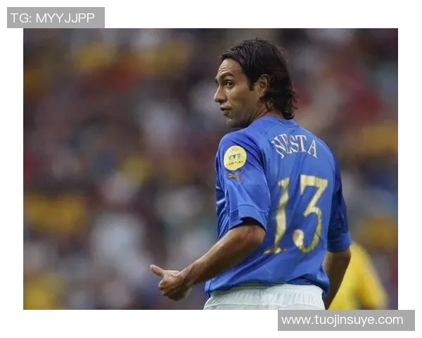 意大利足球的悲情英雄们:从巅峰到低谷的心酸历程 意大利足球的悲情英雄们:从巅峰到低谷的心酸历程