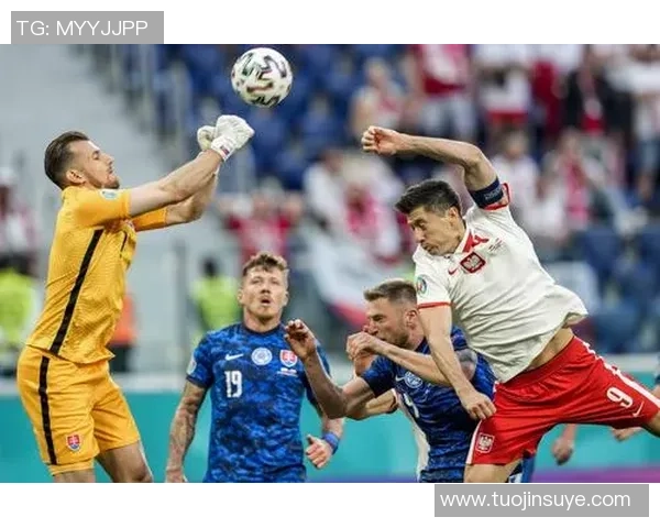 斯洛伐克欧洲足球球星成长之路与辉煌赛场瞬间解析 斯洛伐克欧洲足球球星成长之路与辉煌赛场瞬间解析