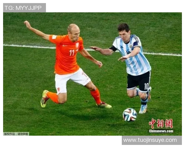 盘点当今足坛顶级球星：从梅西到哈兰德的辉煌足迹与未来潜力