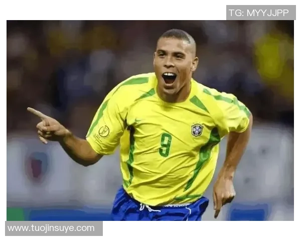 足球巨星闪耀综艺舞台展现全新魅力打造娱乐与体育跨界奇迹